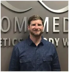 https://cdn.salonspotlight.com/photos/kDljytrs26qLmwTnYelE/302dd49b-36fd-46e3-89b8-ccfc133040d3_720x720