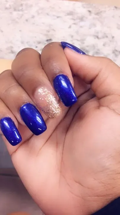 https://cdn.salonspotlight.com/photos/kEHFGe7rHh0xp6fMhNnS/7d6b0929-b132-447a-aecc-4dcef660eed1_720x720