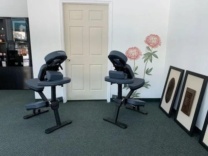 https://cdn.salonspotlight.com/photos/kGCa8GfO17NxgpVwjlIi/49dfc48c-9c87-4ba9-91cb-80c5e07796cb_720x720