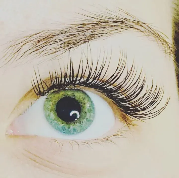 https://cdn.salonspotlight.com/photos/kMMsuZWLEqBPhFON4J1f/243e8960-b18a-41ff-afe4-c79584bdd007_720x720
