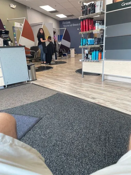 https://cdn.salonspotlight.com/photos/kO4c4pvyhw7Ui5uykPbN/a476cba7-e482-4094-9c0c-cb6e33a675c5_720x720