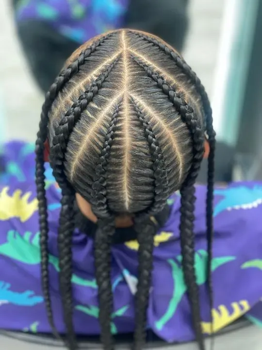 https://cdn.salonspotlight.com/photos/kPmPkrHmhzIjEkR567ak/08bccc0b-2727-4688-96ab-6a1342569c1d_720x720
