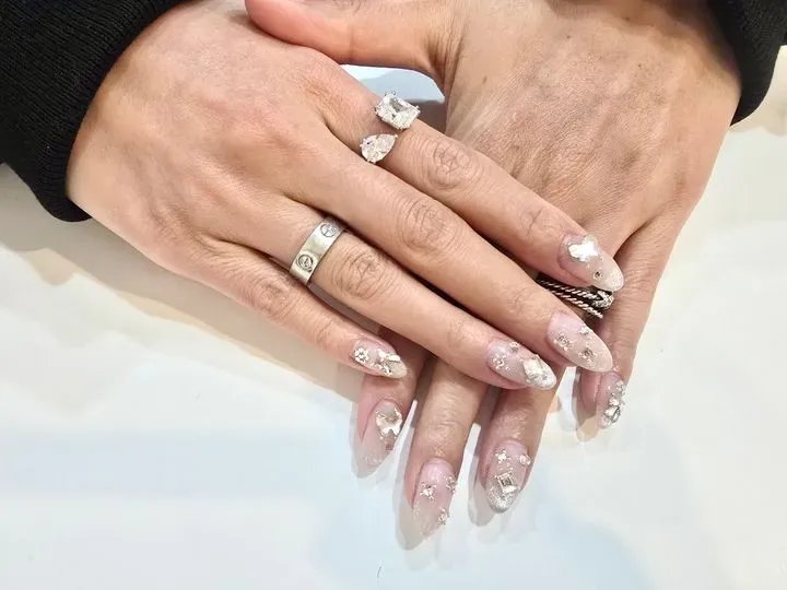 https://cdn.salonspotlight.com/photos/kWyxuSRL1cBdM2tgyyT3/04d610f9-fe79-471a-80e3-b3a1a1cf4a97_720x720