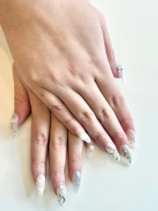 https://cdn.salonspotlight.com/photos/kWyxuSRL1cBdM2tgyyT3/8135f1ee-b343-4469-b186-138a734c3c94_720x720