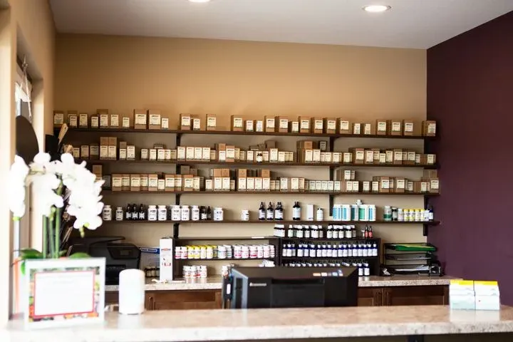 https://cdn.salonspotlight.com/photos/kX1sR7j1V93RPlh3OLGp/96bc0ea8-90fa-4416-bec0-78f192f774da_720x720