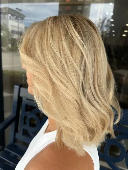 https://cdn.salonspotlight.com/photos/kYjM2zLCy5v8Vkhpq0BF/a72bf257-87c8-437d-9ffb-a293cdddabd9_720x720