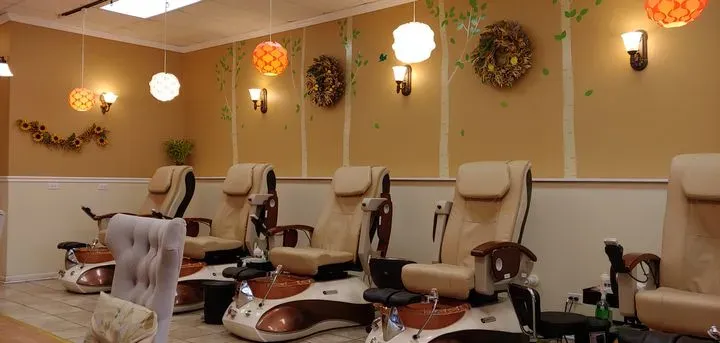 https://cdn.salonspotlight.com/photos/kYpzj0bsi8WicLWMH4Ih/24ace533-3aca-4d1f-a6e3-399e54112620_720x720