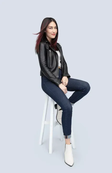 https://cdn.salonspotlight.com/photos/kmLmAPGSBi8zDtQXo8tb/c94ec51b-c3bc-4776-ad0d-c74d15e6b786_720x720