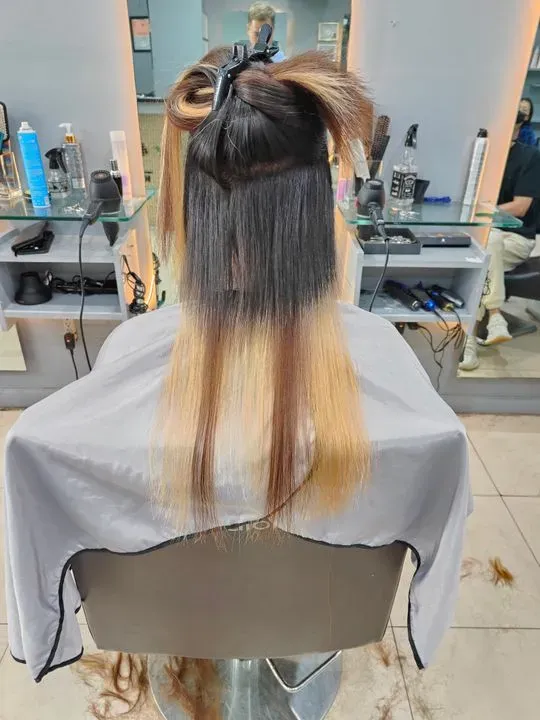 https://cdn.salonspotlight.com/photos/kmaFChDvAI3dyxpOsILP/53cfde8c-9b8e-4a59-aebc-9d0fb9ec7f5e_720x720