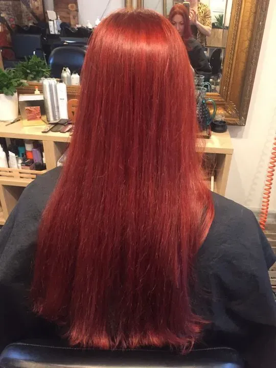 https://cdn.salonspotlight.com/photos/knaW9Iu3ZnsKIhft47UY/6e833acd-d1c0-48a9-807d-f6410fdc9901_720x720