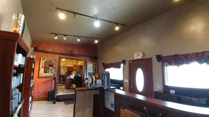 https://cdn.salonspotlight.com/photos/l0ZopBey5rCWNEJI83Dl/1f287533-045a-4567-981f-d68ef4b72249_720x720
