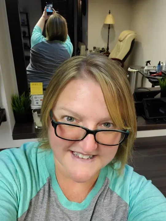 https://cdn.salonspotlight.com/photos/l0ZopBey5rCWNEJI83Dl/79aab2f9-c370-47d8-8e5d-950e997f8361_720x720
