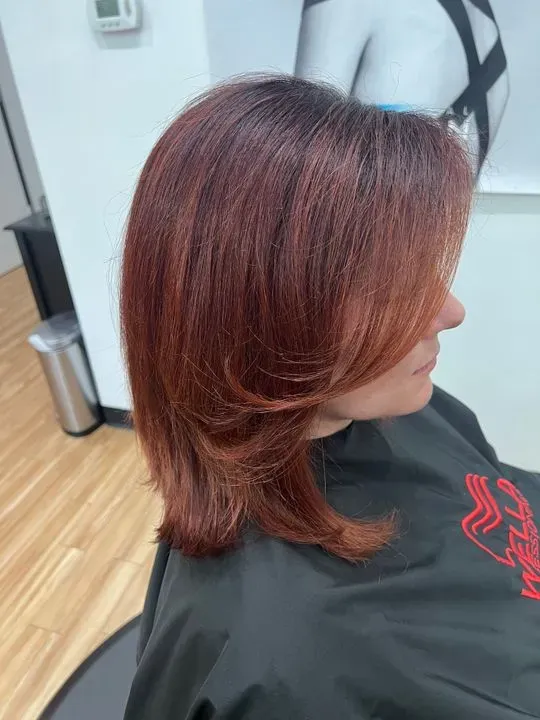 https://cdn.salonspotlight.com/photos/l19c2jFfj17ZwqSCU07K/d7d4be27-69b8-4680-84c4-0a7ee0152f8c_720x720