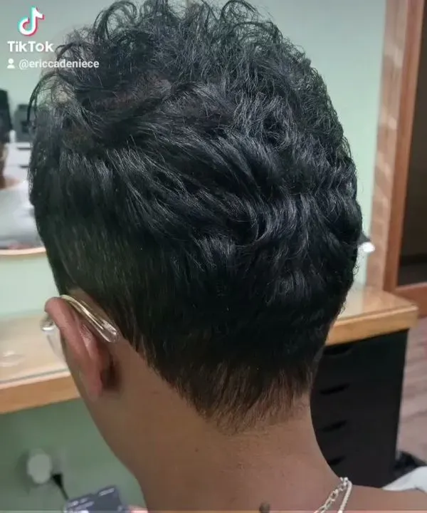 https://cdn.salonspotlight.com/photos/l20hEUCnZoF9l4mdZurh/8896c9de-95bb-434b-af62-37e205f9e0bb_720x720