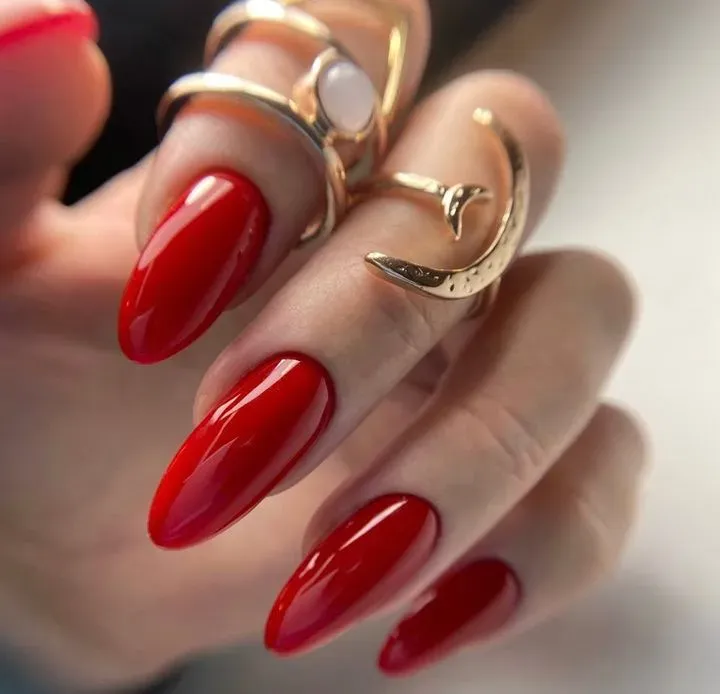 https://cdn.salonspotlight.com/photos/l30OV4nUy3lYDJJfVLnT/e98e1bb5-3772-463a-9183-b990edf98a32_720x720