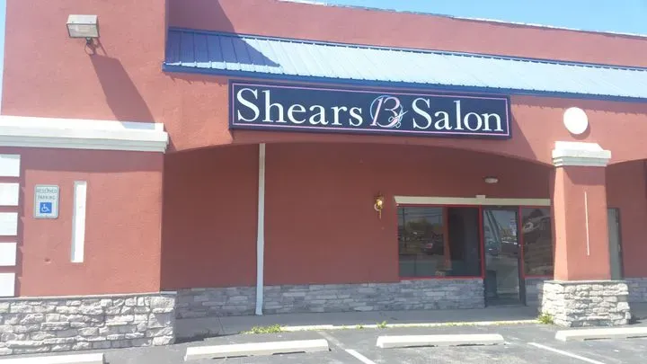 https://cdn.salonspotlight.com/photos/l4JussNDzwhZDFIh6fVi/b164a7dc-07be-469f-aab6-f18b6b3379cb_720x720