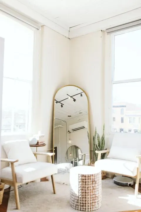 https://cdn.salonspotlight.com/photos/lLCtm9HYEltZ1rft74tn/28954717-6187-4c8c-8cac-6bc921ebb303_720x720