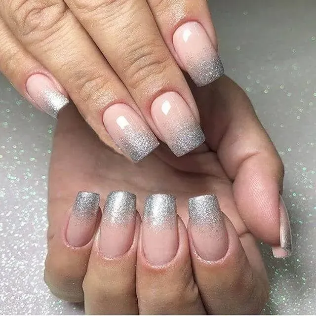 https://cdn.salonspotlight.com/photos/lSM8oCtRZKJL0nRR6vnq/5ca79744-0412-49b7-8e86-b2bf757396b7_720x720