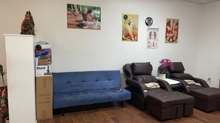 https://cdn.salonspotlight.com/photos/lSMZwfZGljkVGMkCIhia/55125364-1f01-4144-a4be-b1a2320aa55a_720x720