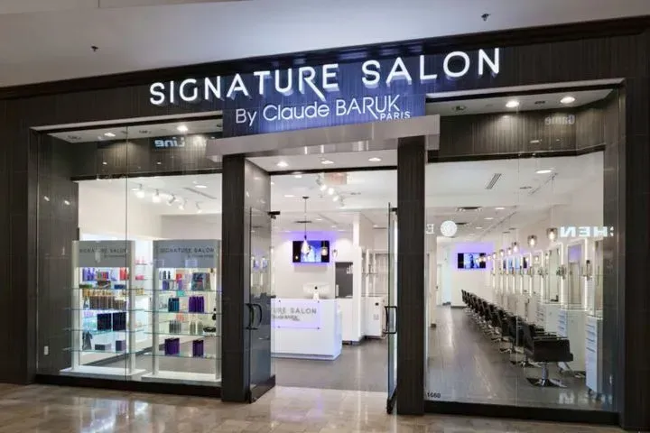 https://cdn.salonspotlight.com/photos/lXOR0ivPRYabC3C5DPYr/86a86def-1887-4ddc-b830-2630374abd2f_720x720