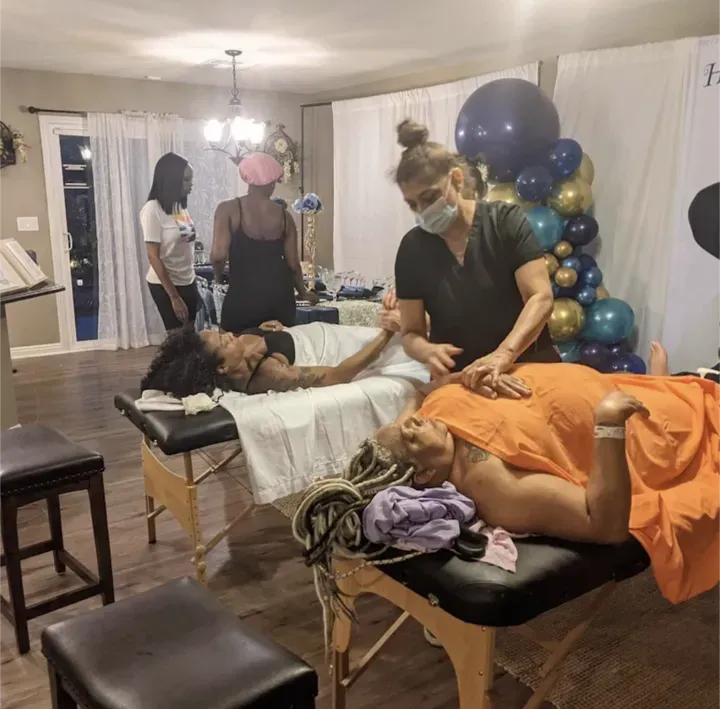 https://cdn.salonspotlight.com/photos/lcy7Vo4OuXSGP5boz0gd/cedcdcab-5c20-4c93-9fb3-3f252d603ebb_720x720