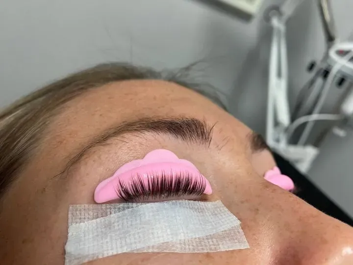 https://cdn.salonspotlight.com/photos/lfHmaC1yK1bMWuLnSclR/f3d1f248-8a35-4b39-97bb-55de2c99dd82_720x720