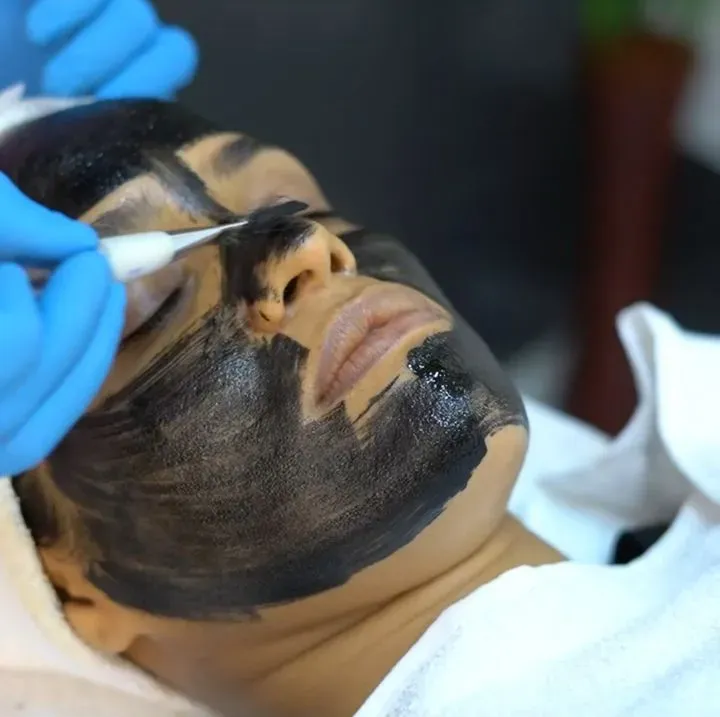 https://cdn.salonspotlight.com/photos/lfMWHwWOmSuYJ4PHM9H7/bcf20884-0a65-4386-8509-224285ac9a79_720x720