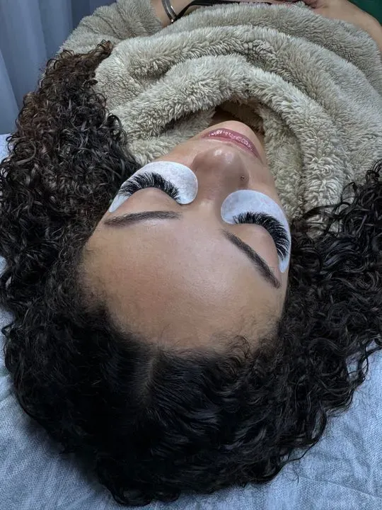 https://cdn.salonspotlight.com/photos/lfMWHwWOmSuYJ4PHM9H7/d40d34e6-c26b-4968-8ac8-7e3bf4a9955c_720x720