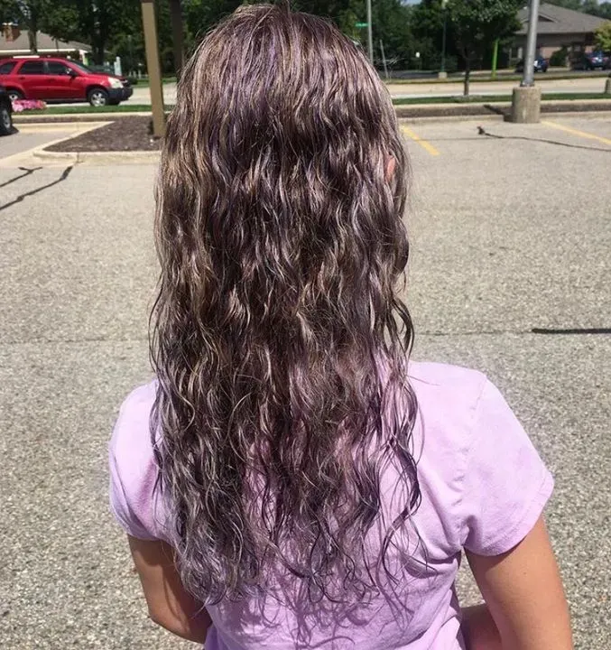 https://cdn.salonspotlight.com/photos/lh0GqW9ZGrarUaR4a0QH/d51d1740-fa3f-4709-9c43-6c49ac166ff9_720x720