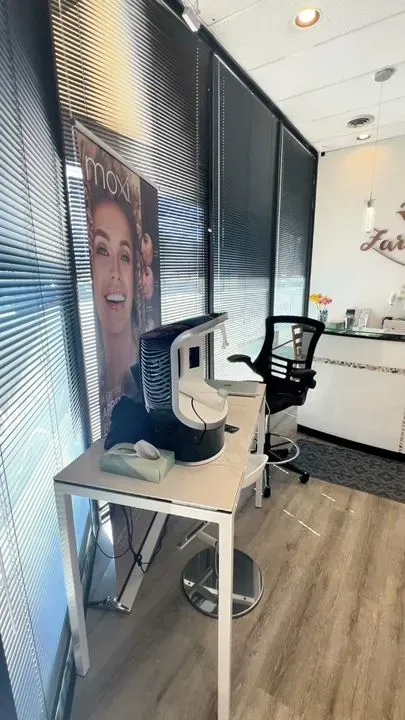 https://cdn.salonspotlight.com/photos/loN5XY5CPIiXWEgrPs21/36a6fde1-2654-4ea0-bc0e-96955cfb0844_720x720