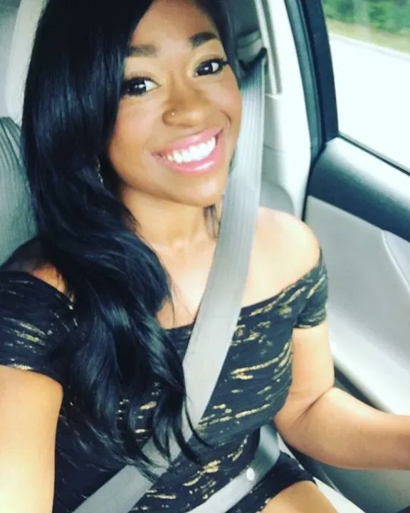 https://cdn.salonspotlight.com/photos/lsTPk69a4778xmDqhGaq/1c7acb2b-e48b-47f4-a1f3-cb143bef9548_720x720