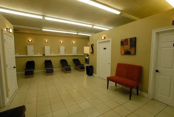 https://cdn.salonspotlight.com/photos/lyCa0l7tAjDDZei1nELp/ded677a9-645a-4645-9a92-9ab077ccc6c0_720x720