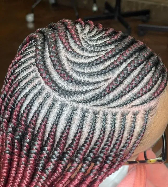 https://cdn.salonspotlight.com/photos/m5JUm3aSXBdwBEObiVjP/127cae02-4983-468a-8435-b129d07b147f_720x720