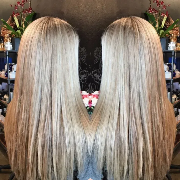 https://cdn.salonspotlight.com/photos/m6P8lDBZDh71LYUgezJ3/12424520-2470-4d84-87a8-5ec5c9a43952_720x720
