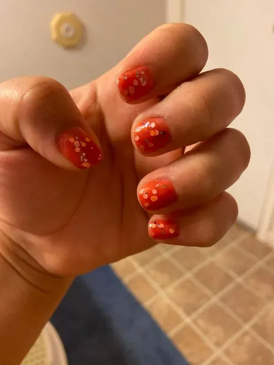 https://cdn.salonspotlight.com/photos/mG4EuzX7dLaXHkOk0H1d/77ee09dd-8a68-4601-a552-423008857b00_720x720