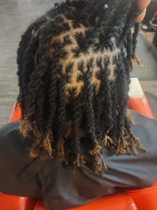 https://cdn.salonspotlight.com/photos/mImjmH4fZV5tCeRFA0bk/1748a95b-9177-490f-be90-fa47c62543b2_720x720