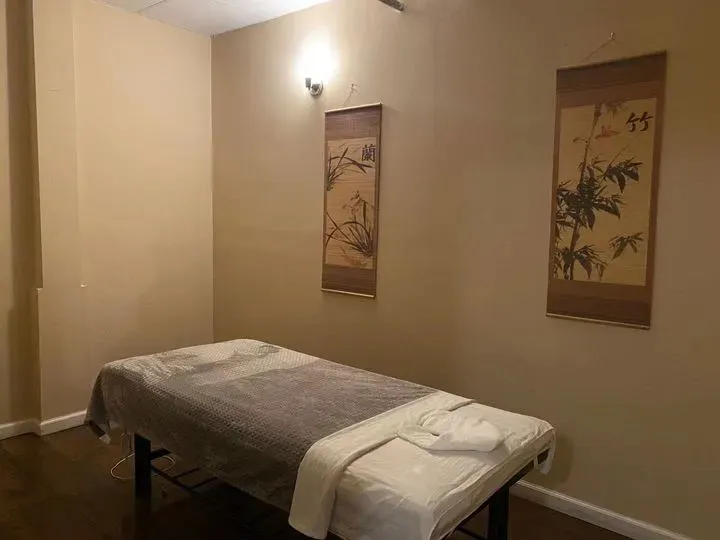 https://cdn.salonspotlight.com/photos/mIuoh3mPGELjDifp69Dd/0f718e95-fcee-4ec9-804c-ef07618b5a4d_720x720