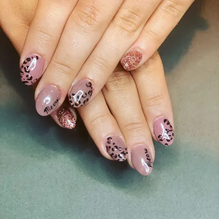 https://cdn.salonspotlight.com/photos/mJBkvz9RWoAjtg2pBSs3/19354084-09f9-4b4a-8ee5-fb74b7fb9636_720x720