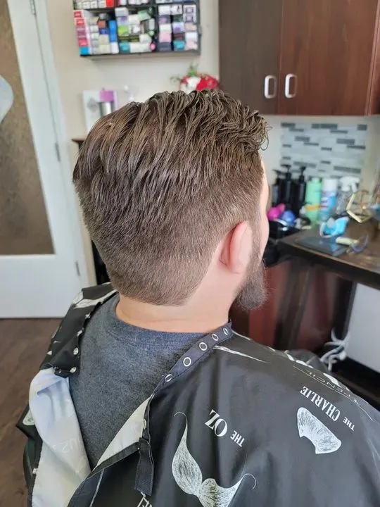 https://cdn.salonspotlight.com/photos/mPvS7PpqAAWGS3sFaADB/496c8c14-7ced-46db-85d1-085938b8a5fd_720x720