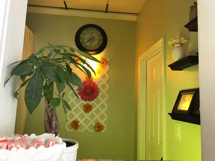 https://cdn.salonspotlight.com/photos/mXbo27gaXefNW5oWY28p/f5d899de-ad72-4aa8-96b3-f5528a92644d_720x720
