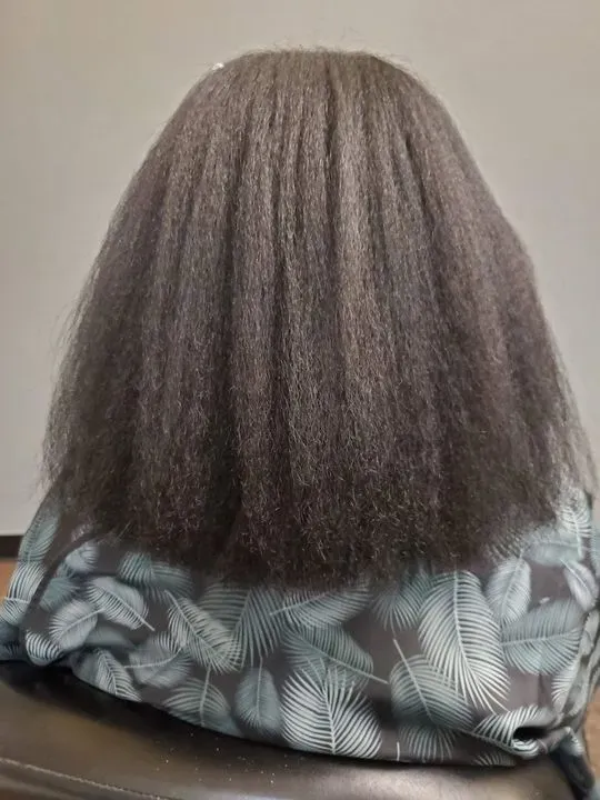 https://cdn.salonspotlight.com/photos/miyGCh5wz3DmnRBhek0Z/8e7f7536-6ece-4128-beb1-a17a8b63c963_720x720