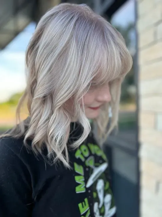 https://cdn.salonspotlight.com/photos/mmwUnmqjxOQZpN5QUseB/1beeef0d-21ad-469e-907c-58982be37755_720x720