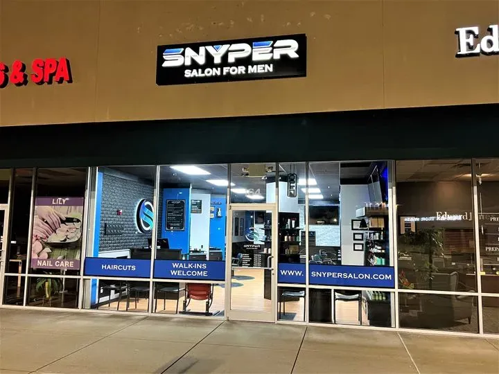 https://cdn.salonspotlight.com/photos/mnDPYVTOu8MQ7fqaaJNo/63dc44f1-e5a9-4baa-83ab-984688a7898a_720x720