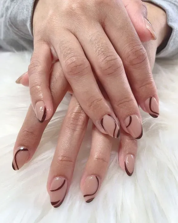 https://cdn.salonspotlight.com/photos/movL9h9sI1HcLoH5c81m/6ad3ed56-11b6-4ca5-a8c4-161ada50e898_720x720
