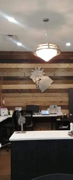 https://cdn.salonspotlight.com/photos/mpN4dAE6HkCJn8cfJv5j/ac68a35e-cd94-4755-8221-8d547887fa38_720x720