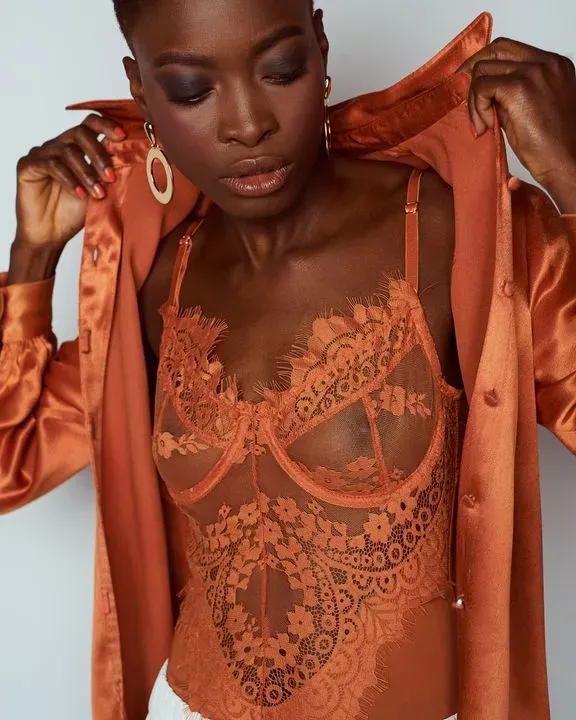 https://cdn.salonspotlight.com/photos/mqAsNFq6rXpc54hPGC4A/60c57205-2319-406d-87f9-5c9b8b2b015d_720x720