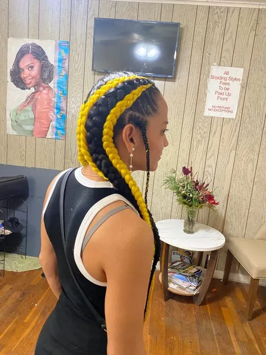 https://cdn.salonspotlight.com/photos/mvvxAgoLig2rtelvLuEN/1f562122-fc79-4421-a322-0844b0ffc535_720x720
