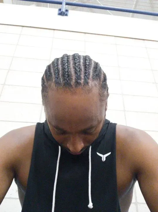 https://cdn.salonspotlight.com/photos/mvvxAgoLig2rtelvLuEN/28d151a6-a067-4e33-bb64-9136e5f27c8e_720x720