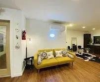 https://cdn.salonspotlight.com/photos/n0sN2F7O9SgKlYBChdgL/1d1997fb-4b25-4f8d-9270-8fa234a7eb40_720x720