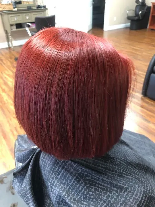 https://cdn.salonspotlight.com/photos/nApLakXyUZjlNnIfKOIy/f9152612-4b69-4bcf-ab56-eddaaf4b8e4e_720x720
